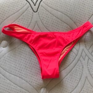 Brand NWOT Victoria's Secret scrunch cheeky bikini